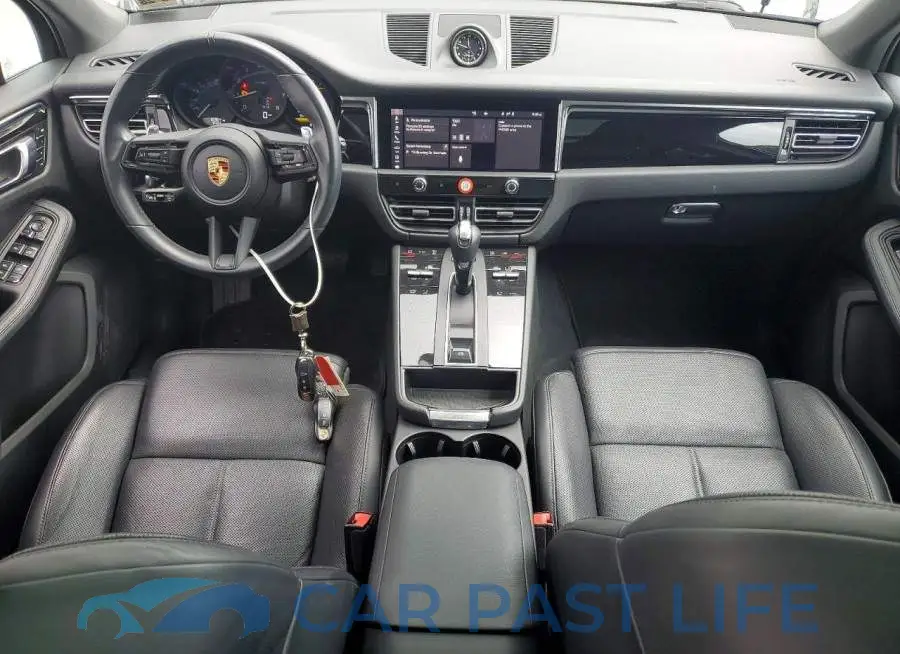 WP1AA2A58PLB13032# 8