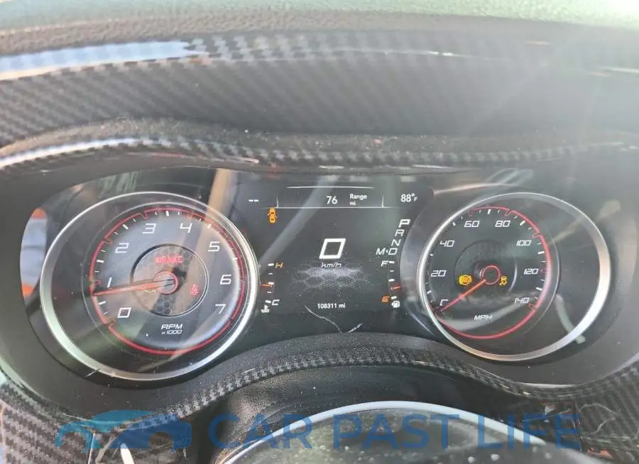 2C3CDXBG5KH721082# 9