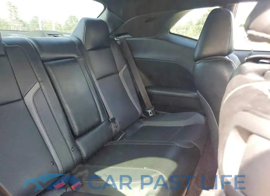 2C3CDZAG3JH322215# 10