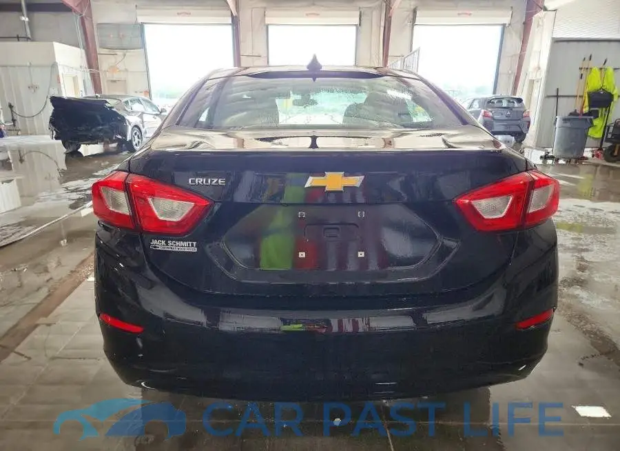 1G1BC5SM9K7124641# 6