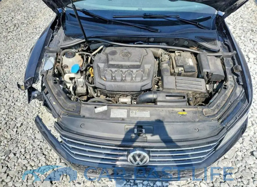 1VWLA7A31KC008781# 11