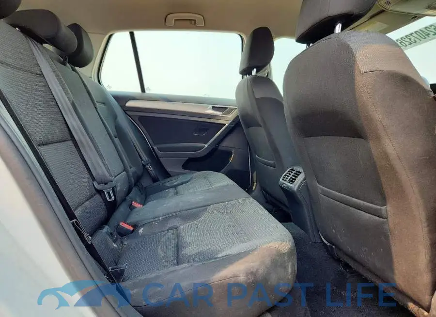 3VW217AU0HM061323# 10