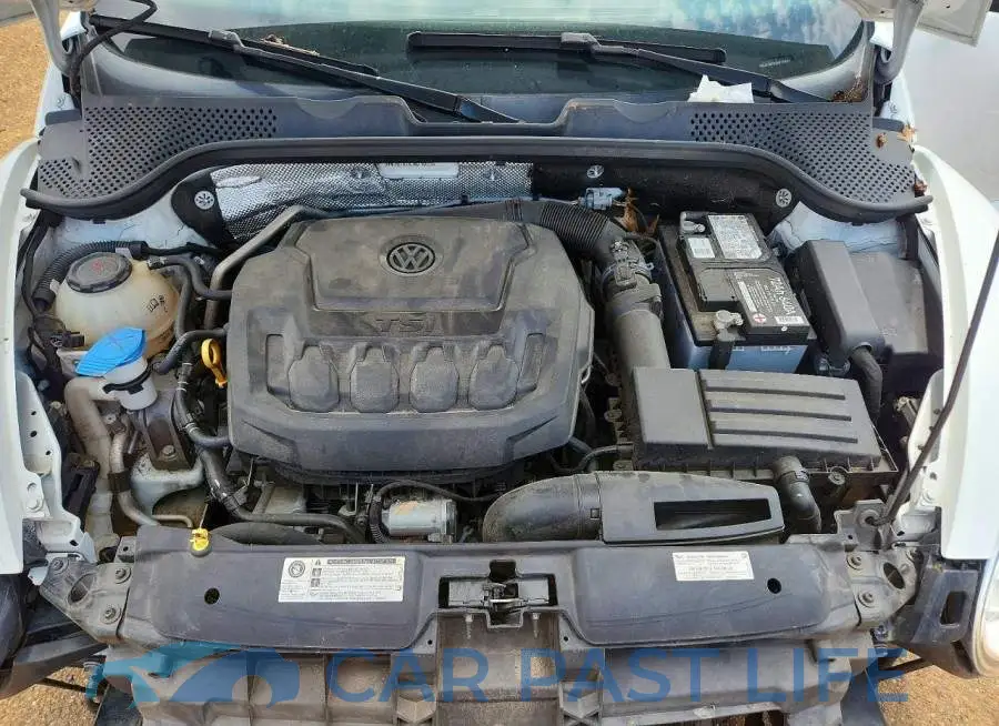3VWJD7AT4JM710556# 11
