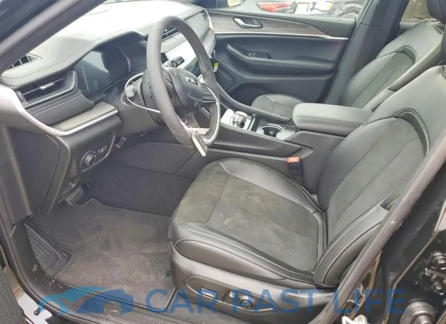 1C4RJKAR2T8609495# 7