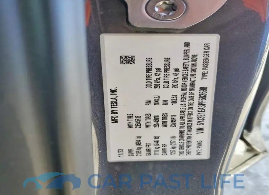 5YJ3E1EA3PF683698# 12