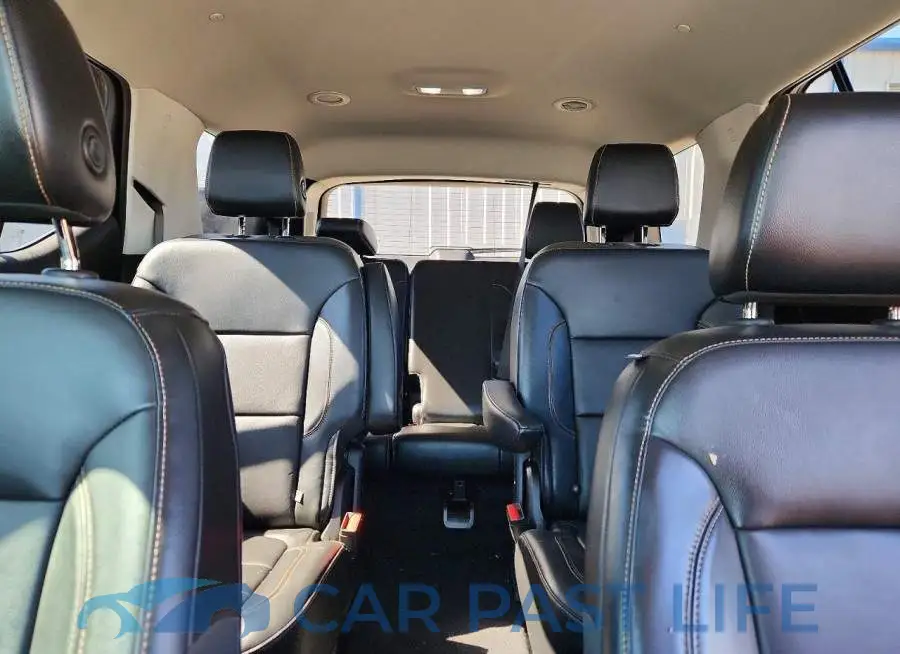 1GNERHKW2JJ147807# 10