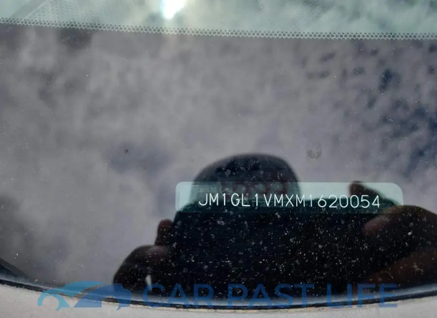 JM1GL1VMXM1620054# 12