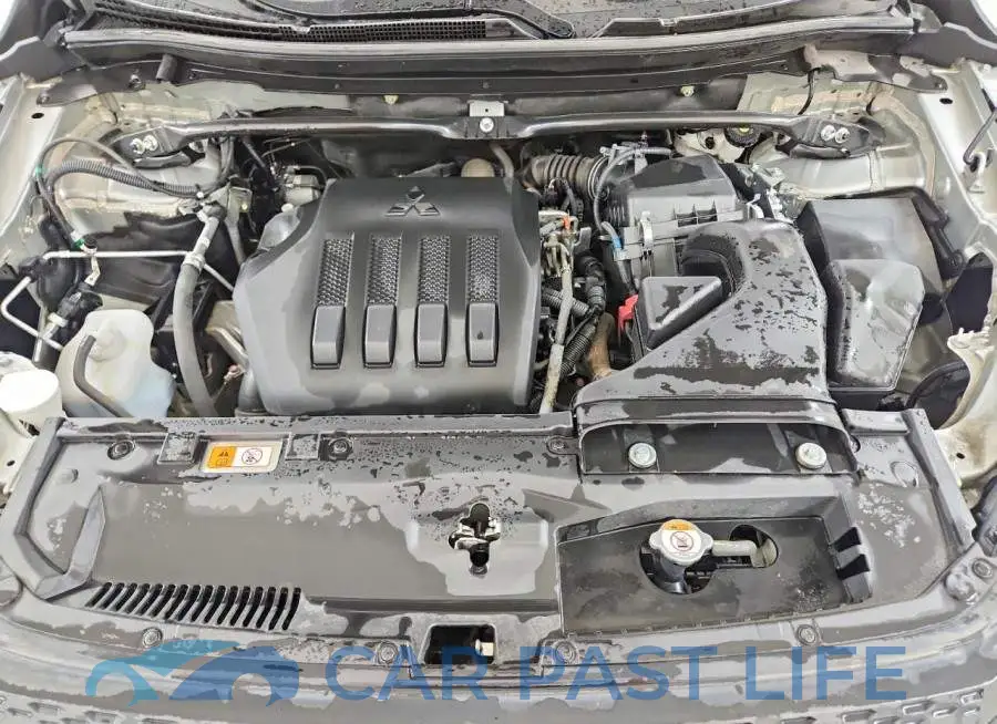 JA4ATWAA3RZ062940# 12