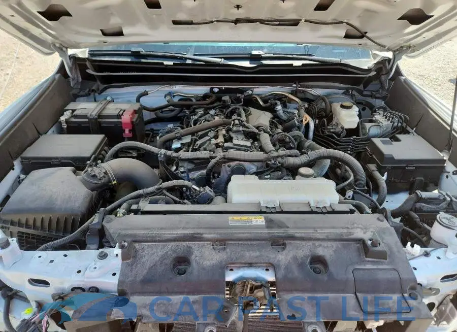 3TYLB5JN6RT060524# 11