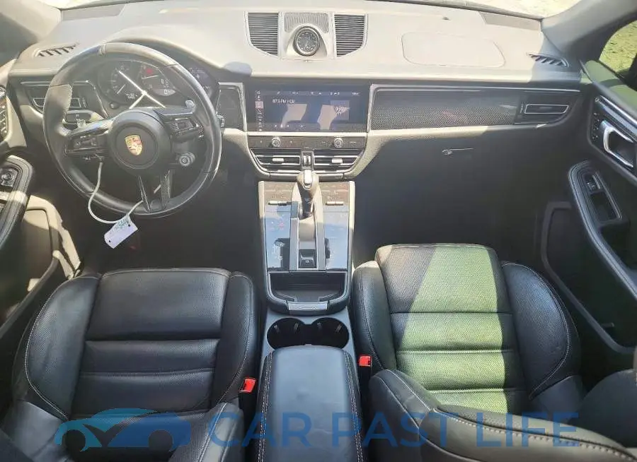 WP1AA2A57PLB19582# 8