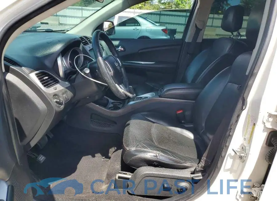 3C4PDCEG2JT380585# 7
