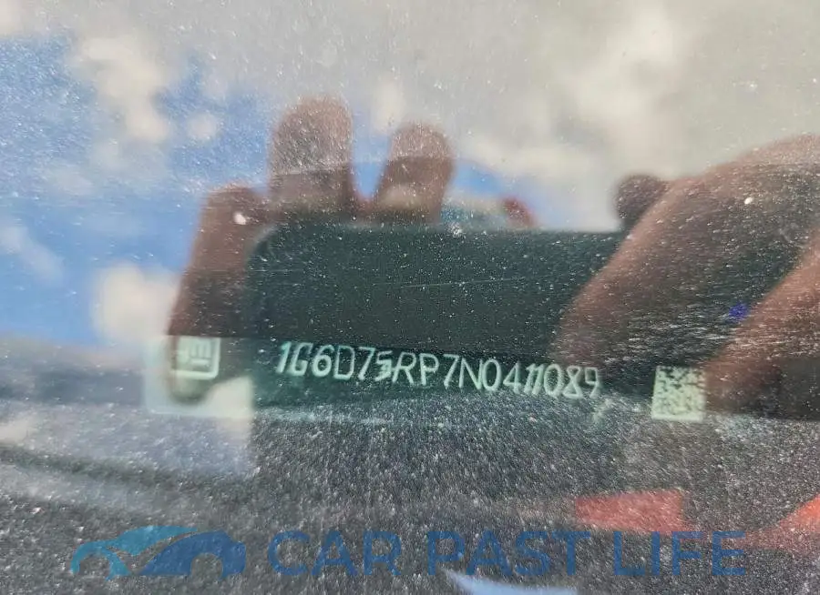 1G6D75RP7N0411089# 12