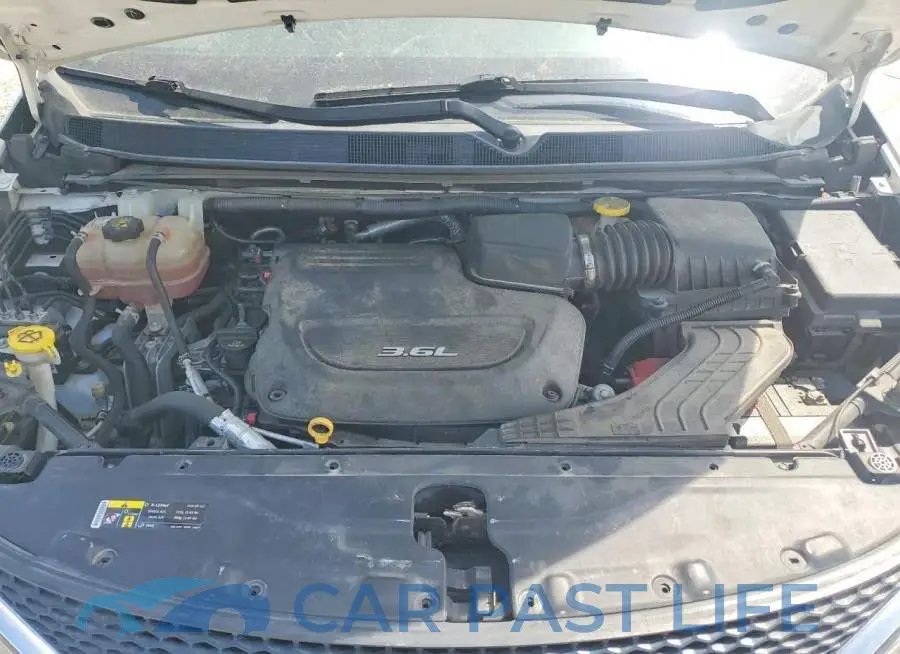 2C4RC1EG3HR578265# 12
