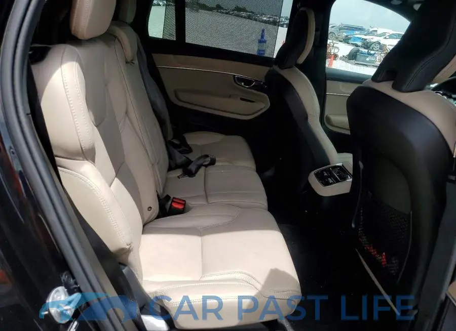 YV4062PG3S1389482# 11
