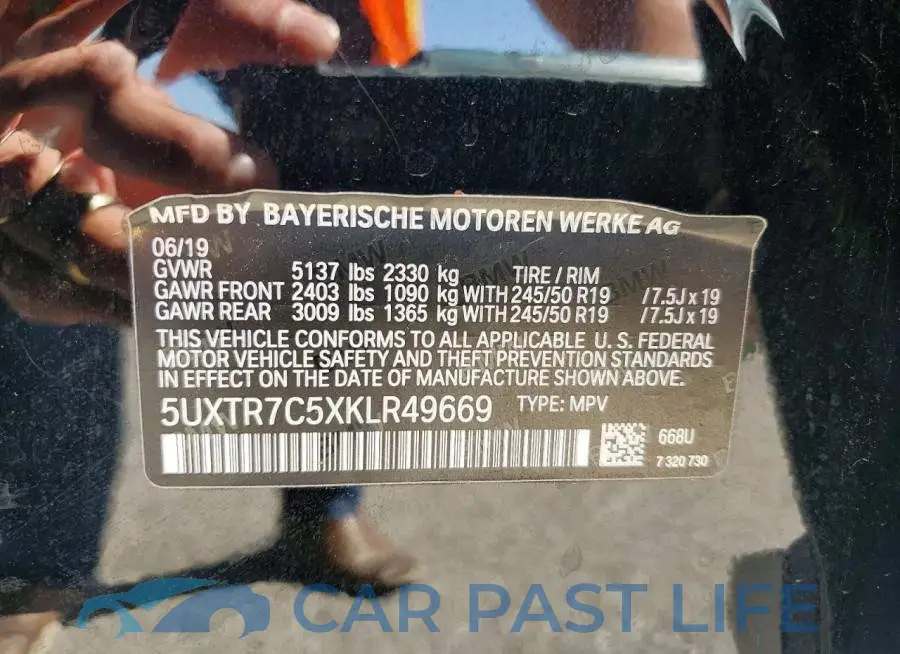 5UXTR7C5XKLR49669# 13