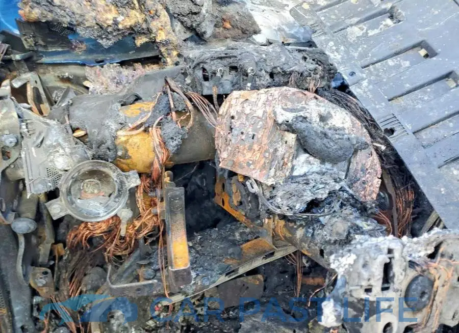 1G1BE5SM6J7131670# 9