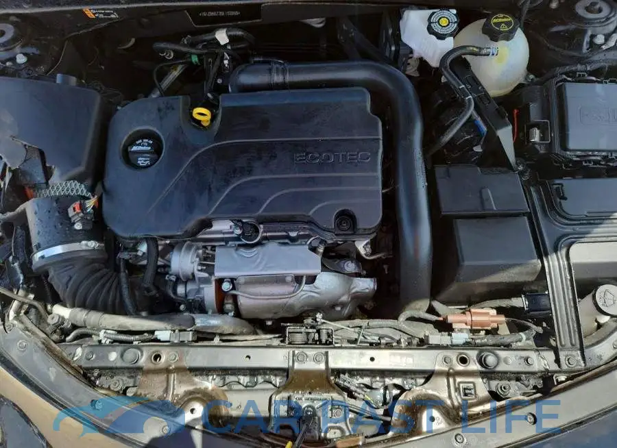 1G1ZB5ST3SF102858# 11