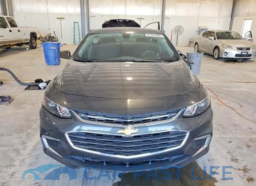 1G1ZB5ST9JF152761# 5