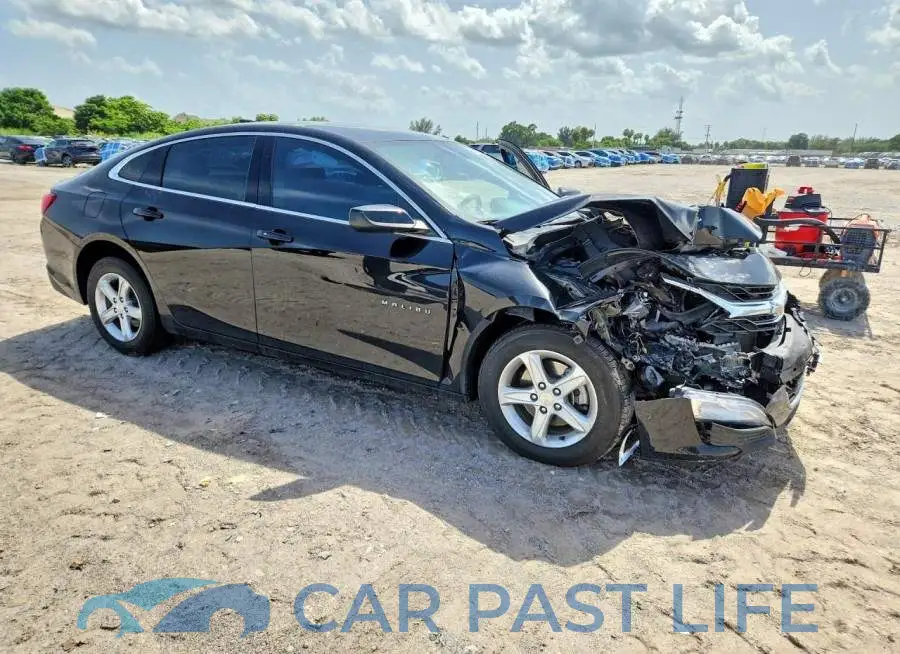 1G1ZD5ST5RF231530# 4