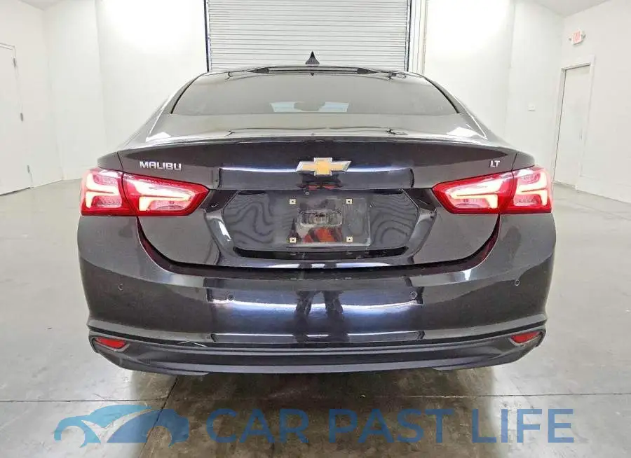 1G1ZD5ST9MF032571# 6