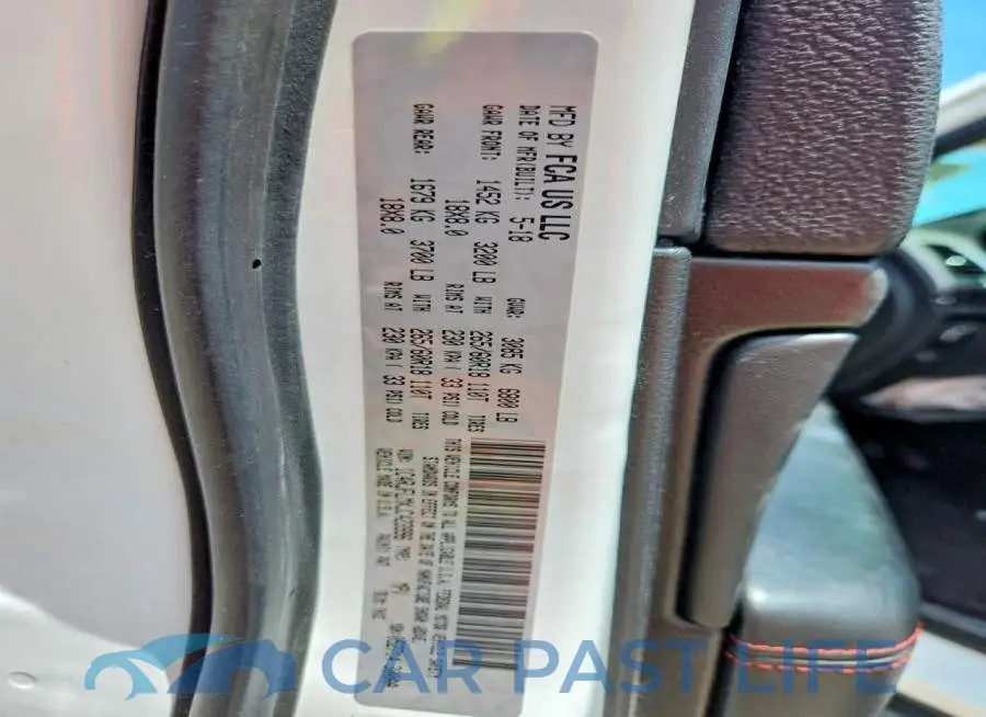 1C4RJFLMXJC423996# 14