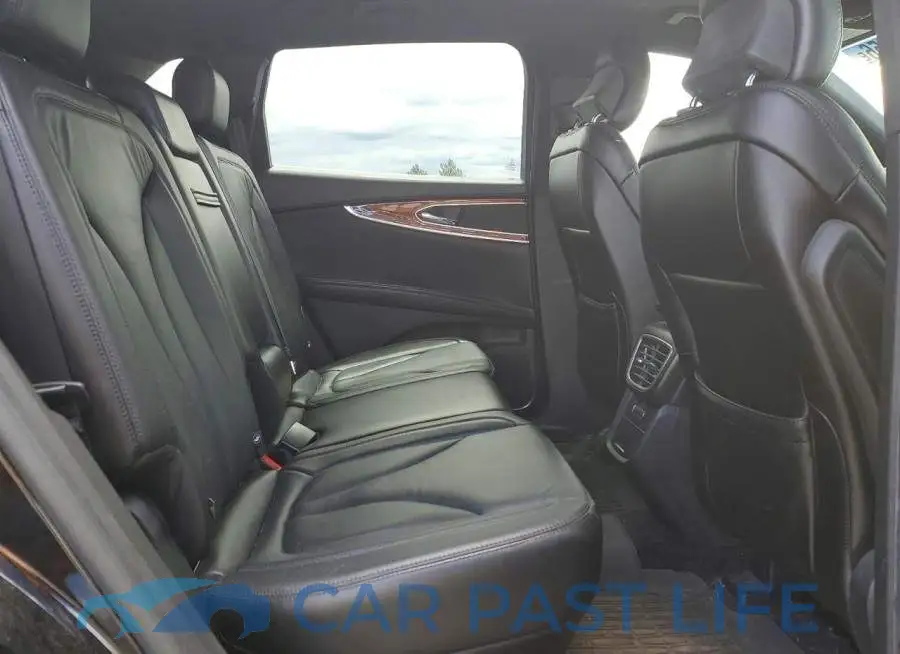 2LMPJ8KP3HBL16667# 11