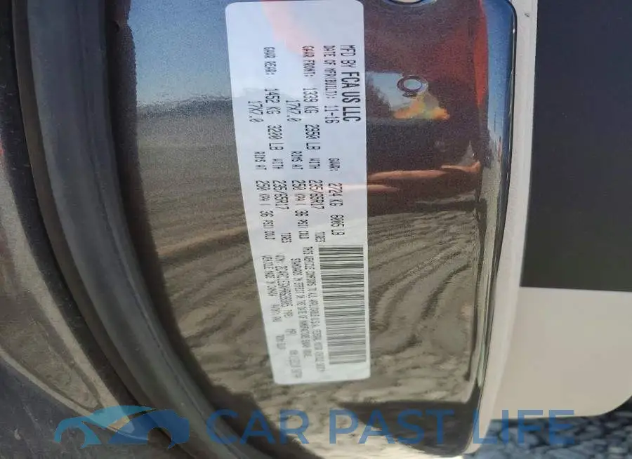 2C4RC1EGXHR628305# 14