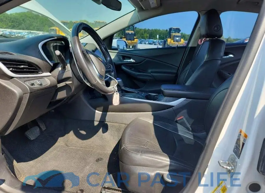 1G1RC6S51JU126428# 7