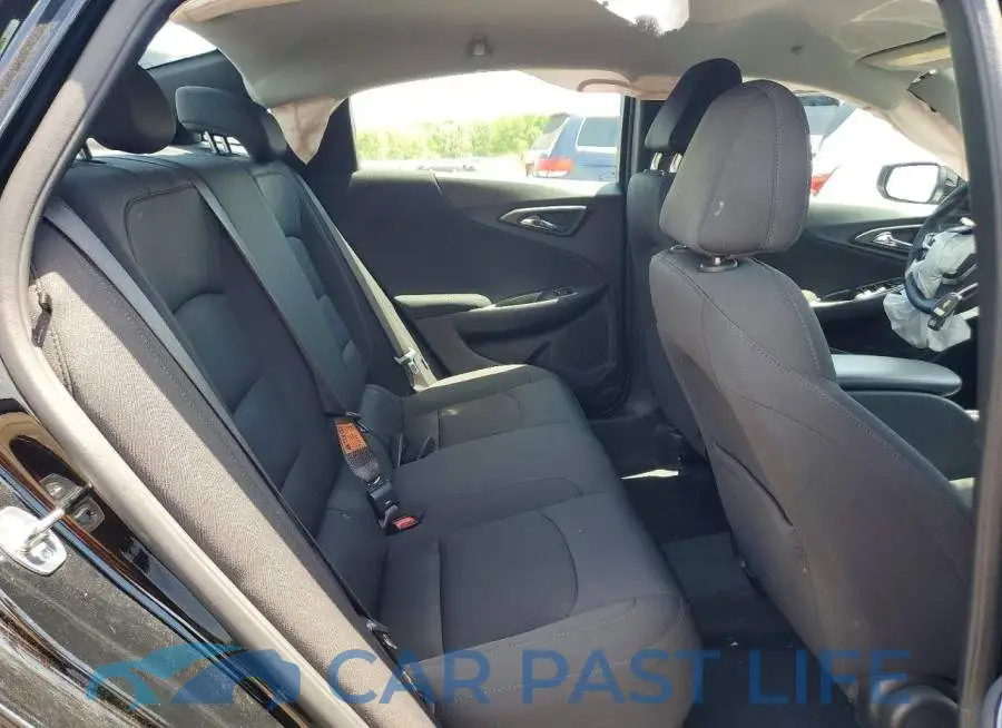 1G1ZC5ST7SF118686# 10