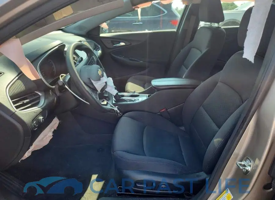 1G1ZD5ST9RF200684# 7