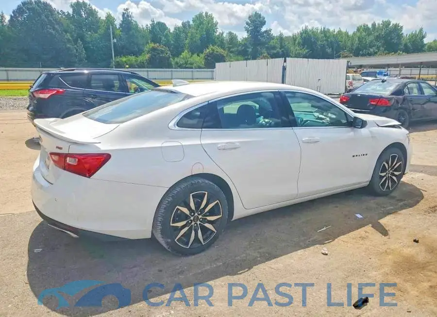 1G1ZG5ST1RF159572# 3