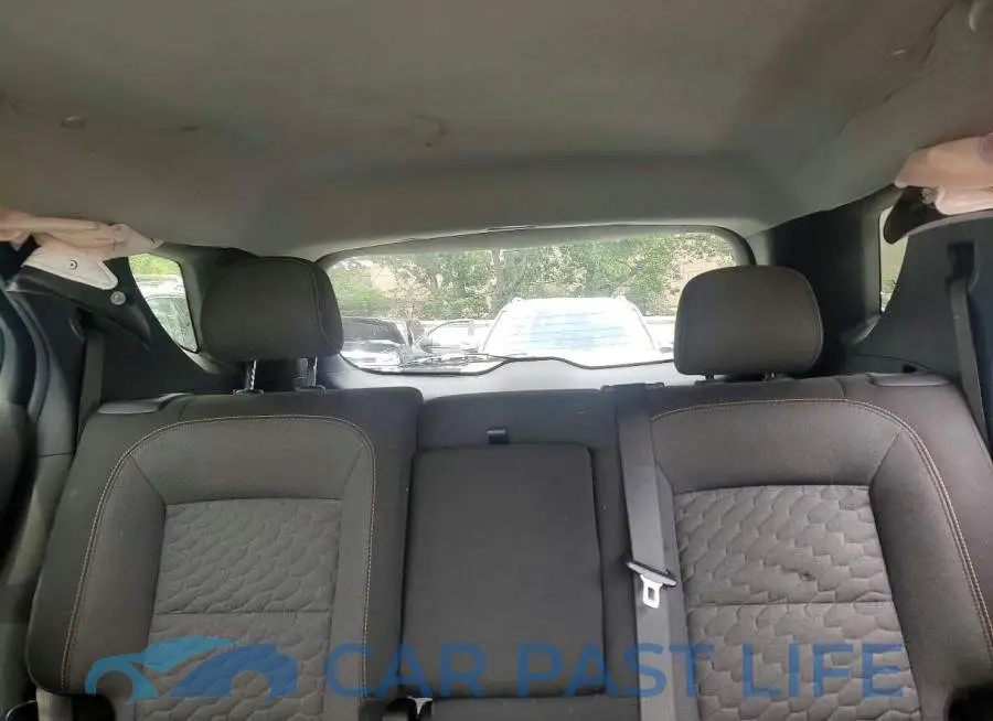 2GNAXUEV7M6104503# 10