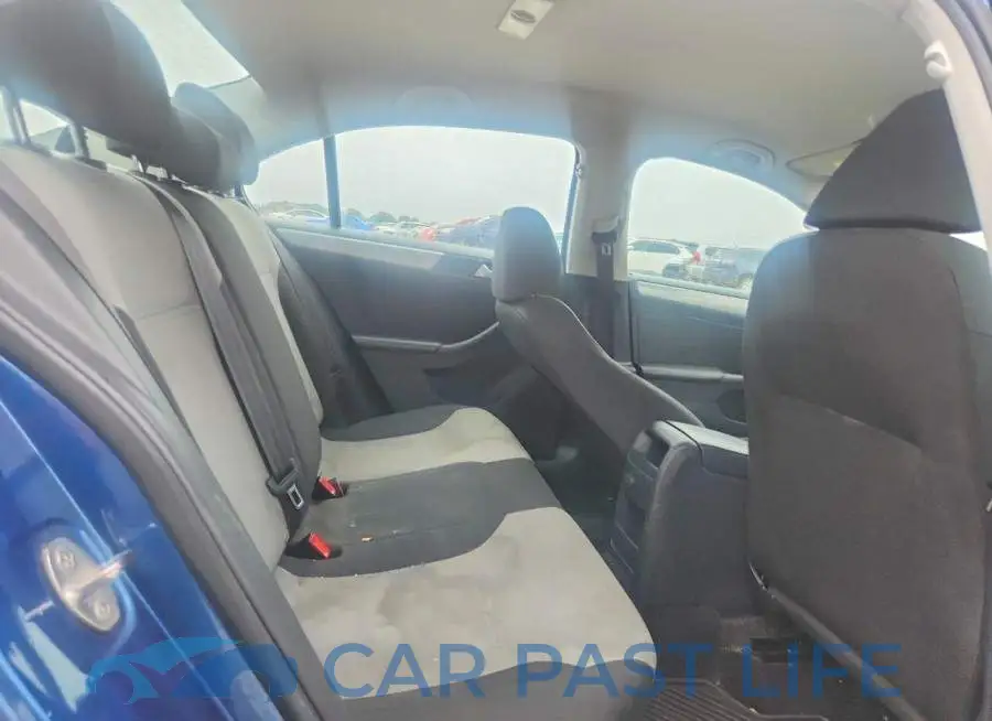 3VW2B7AJ5HM361510# 10