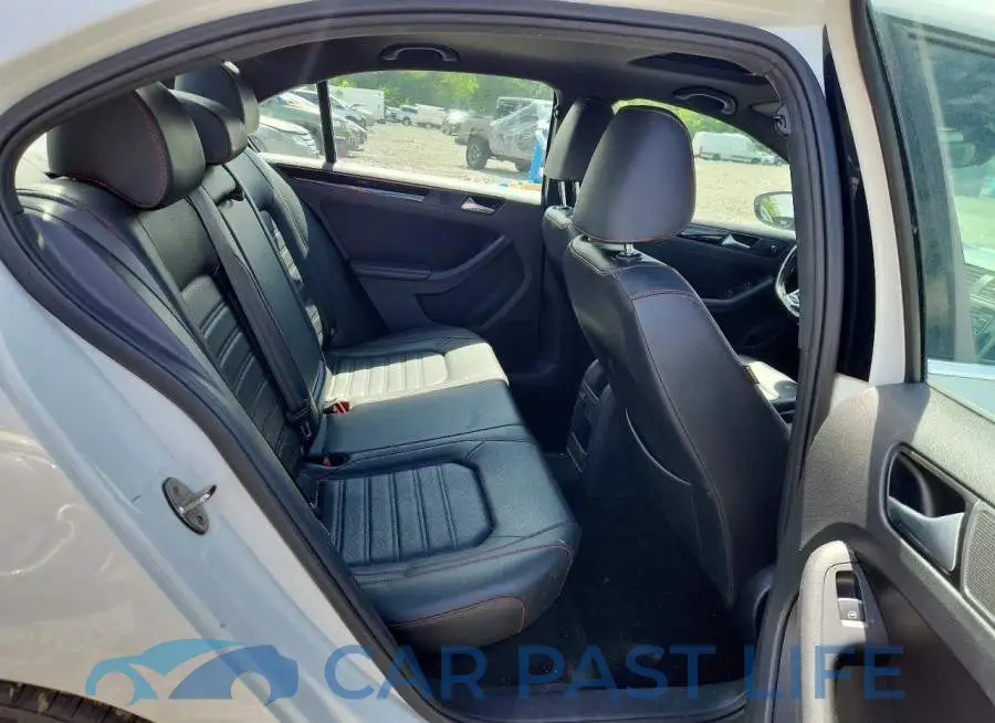 3VW4T7AJ0HM325634# 10
