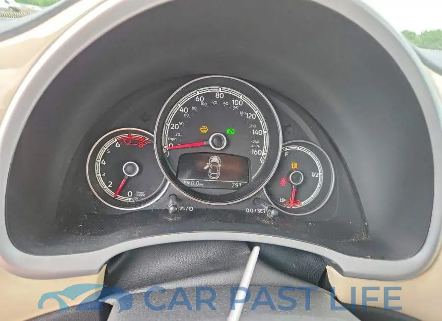 3VW5DAAT4KM512219# 9
