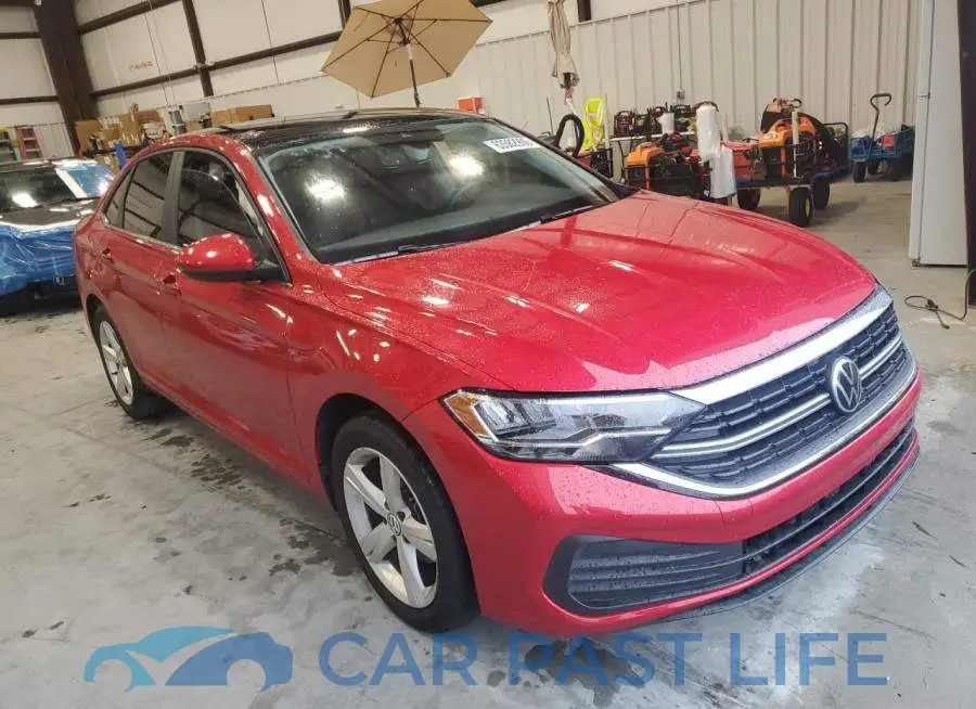 3VW7M7BU7PM028135# 4