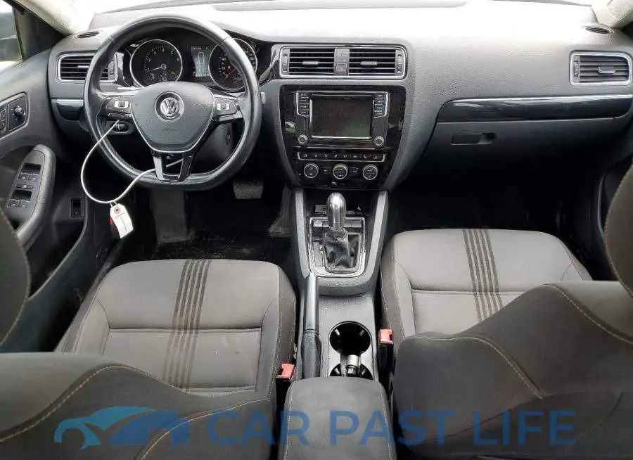 3VWDB7AJ0HM211569# 8