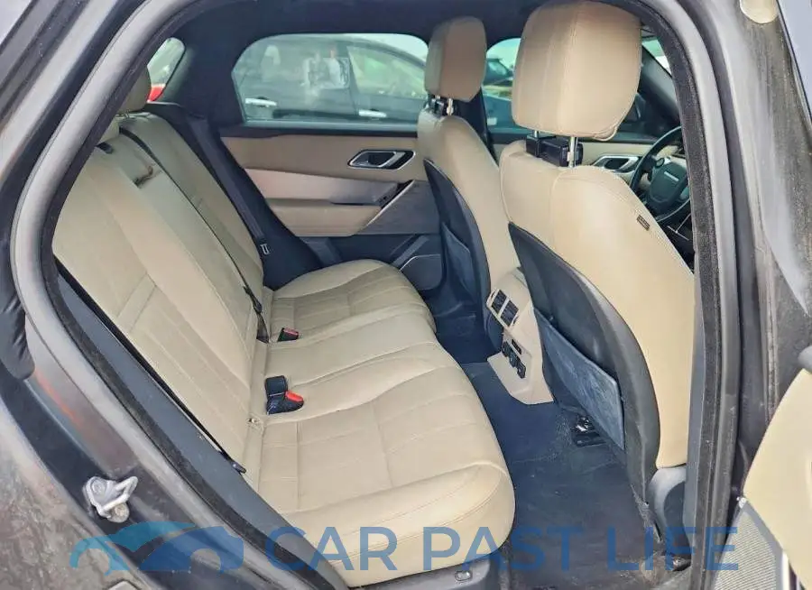 SALYL2RX6JA749010# 11