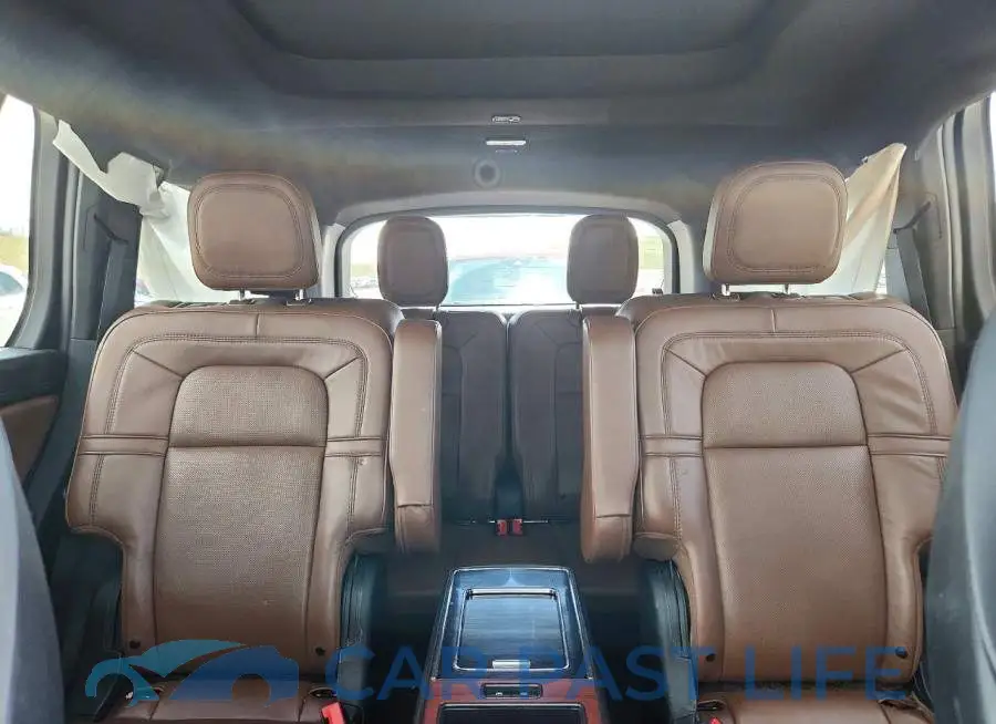5LM5J7XC9NGL19044# 10