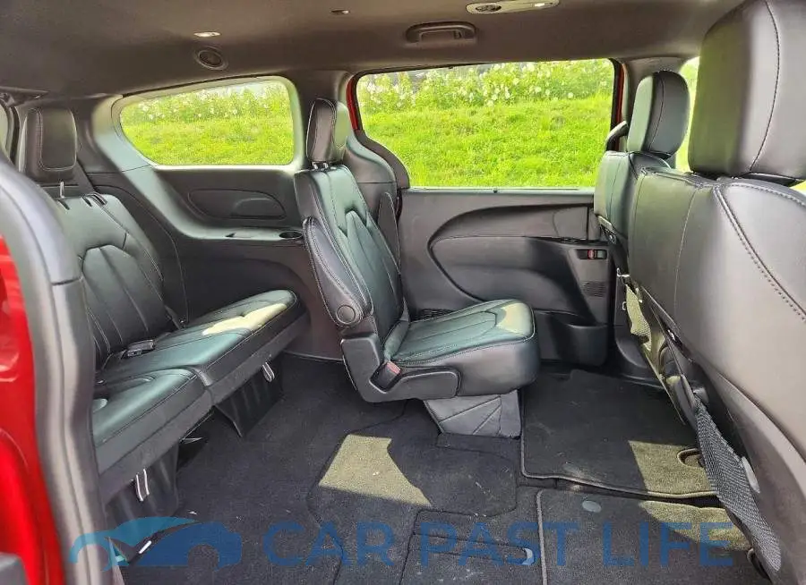 2C4RC1BGXVR580207# 11