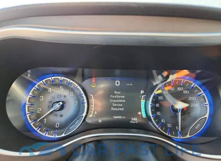 2C4RC1EG2HR754240# 9