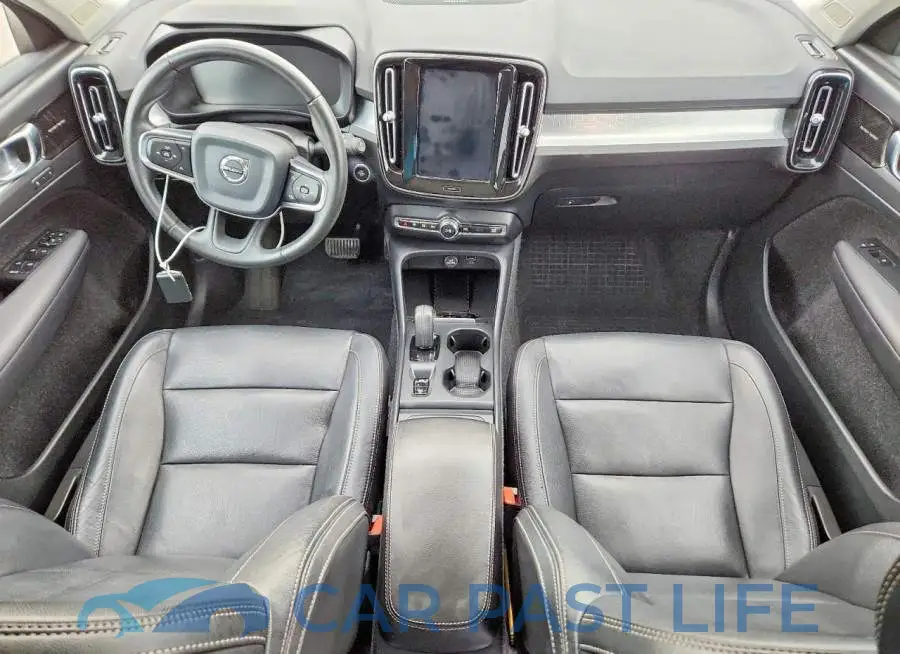 YV4162UK3L2298866# 8