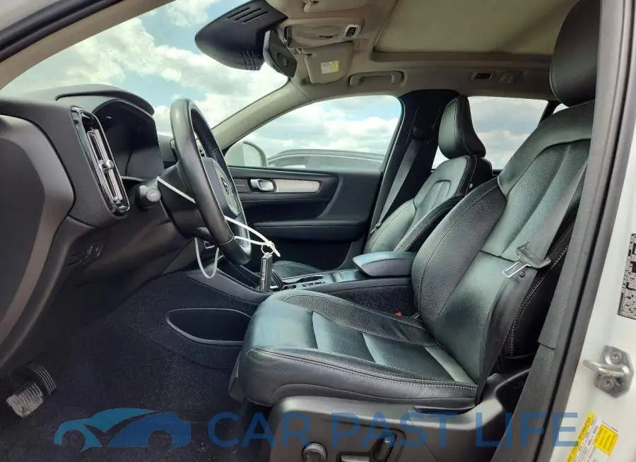 YV4162UK3L2298866# 7