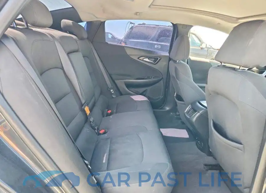 1G1ZD5ST2JF123922# 10