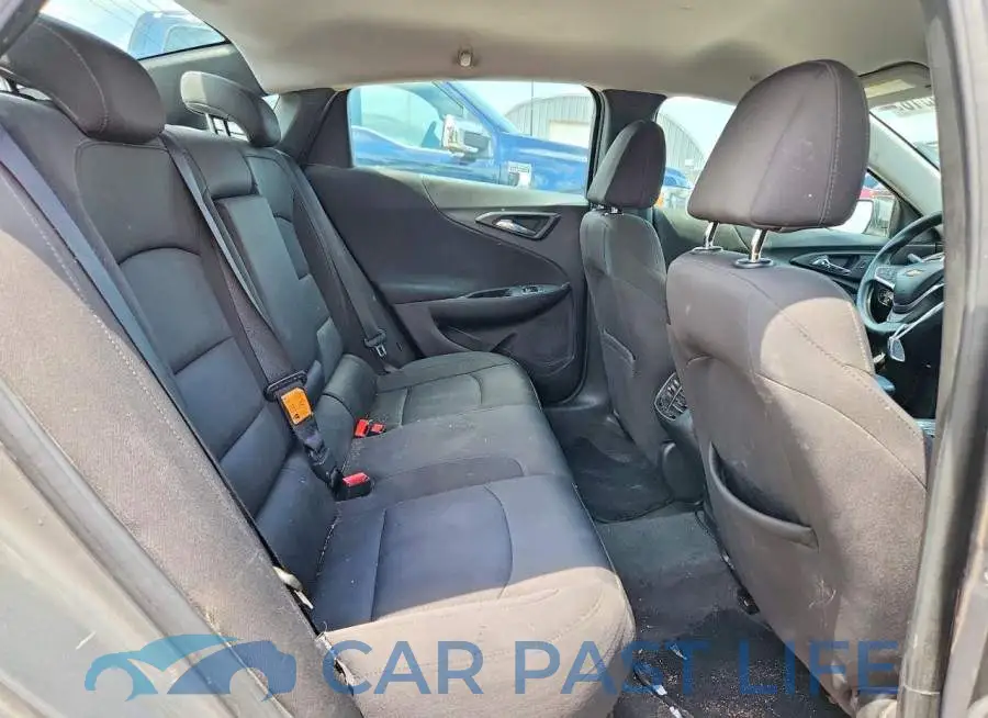 1G1ZD5ST2JF217623# 10