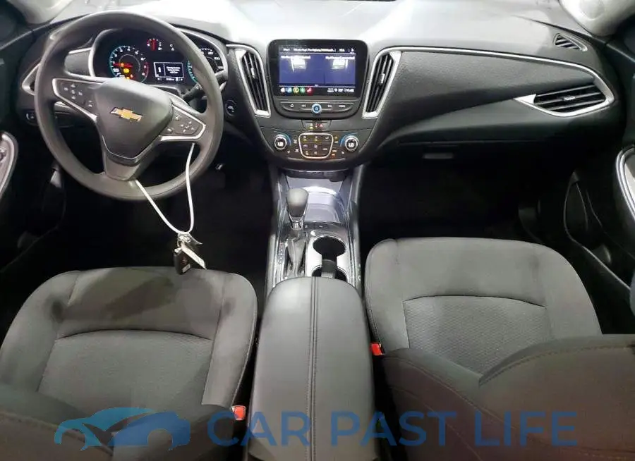 1G1ZD5ST5RF190882# 8
