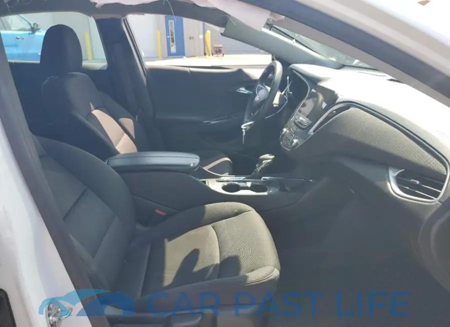 1G1ZD5ST7PF130423# 7