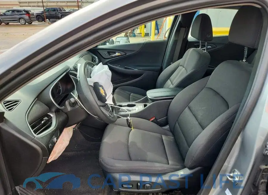 1G1ZD5ST8PF207879# 7