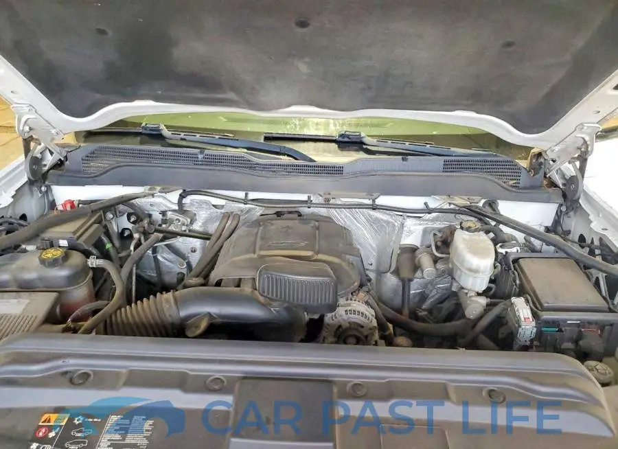 1GC2KUEG5JZ260052# 11
