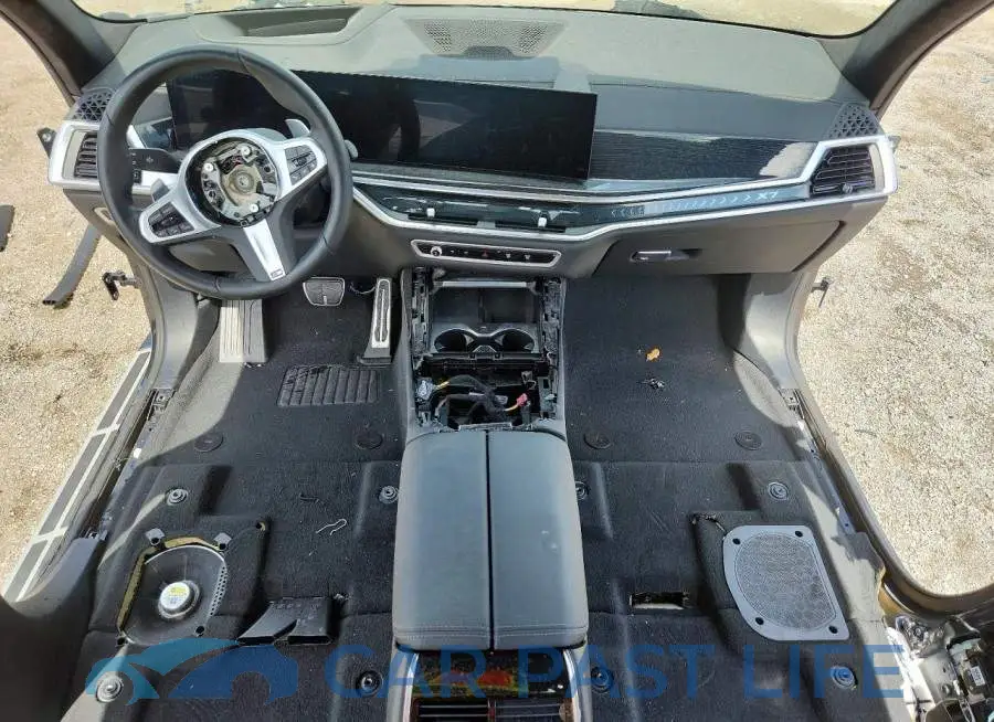 5UX23EM01T9106561# 8